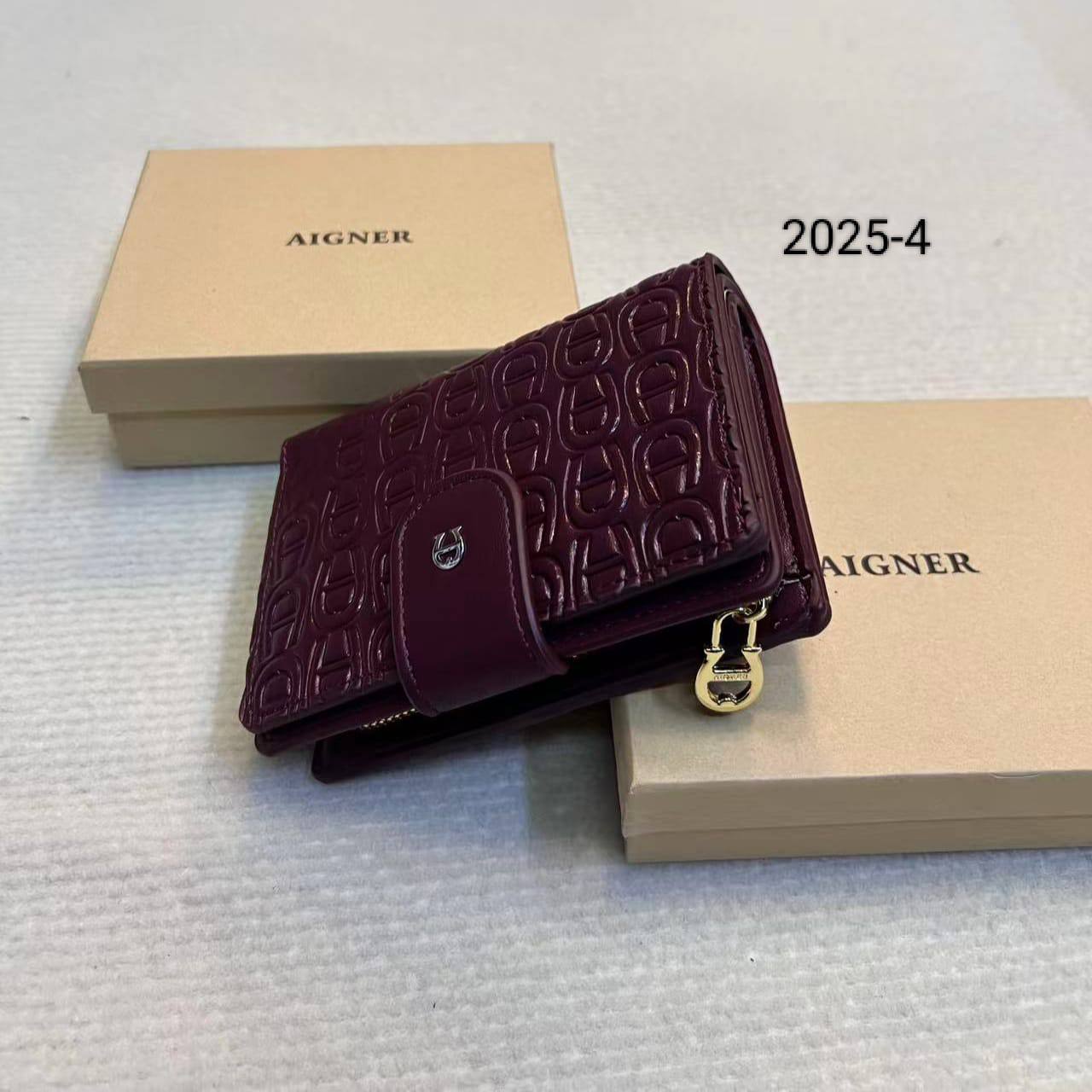 Aigner Wallet

45 dhs💓

with box
🎁🎁🎁

Zain26
♥️♥️♥️