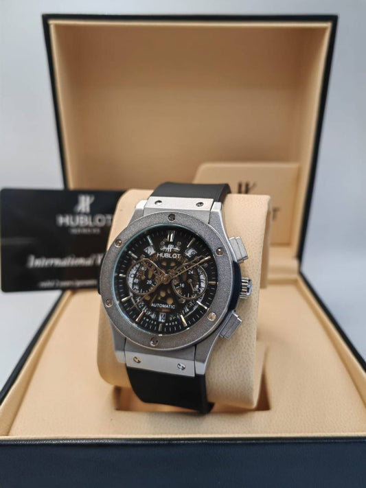 Hublot Men 

80 dhs 

Zain08

♥️♥️♥️