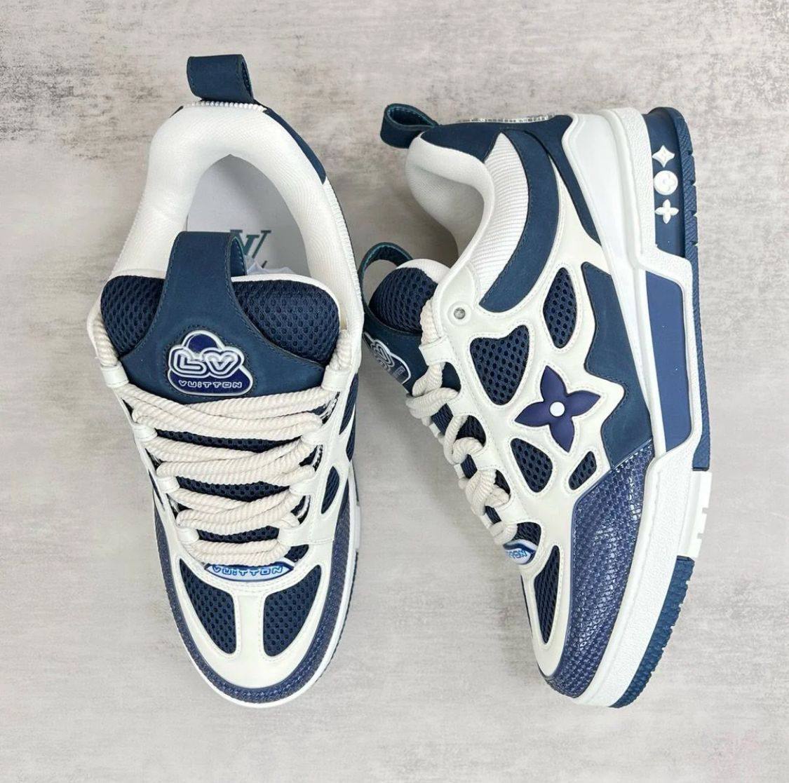 LV
Size 39-45⚡️
150 dhs🗽
Good quality 🤩

Zain183
♥️♥️♥️