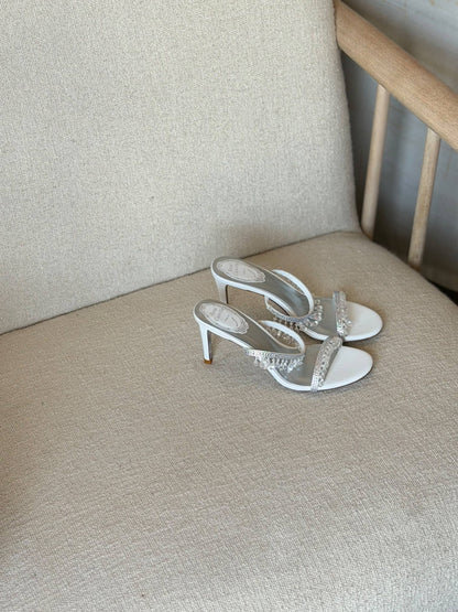 RENE
QUALITY:SUPER MASTER

SIZE:36 TO 41😍🥰
500 dhs🇦🇪🇦🇪

Zain319
♥️♥️♥️