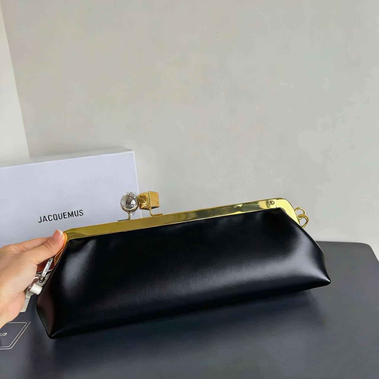 JARESTOCK 

HIGH QUALITY 

WITH BOX 


110 dhs🇦🇪🇦🇪

Zain39
♥️♥️♥️