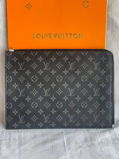 LV
*File bag*
*Master quality*
350 dhs💓

Zain179
♥️♥️♥️
