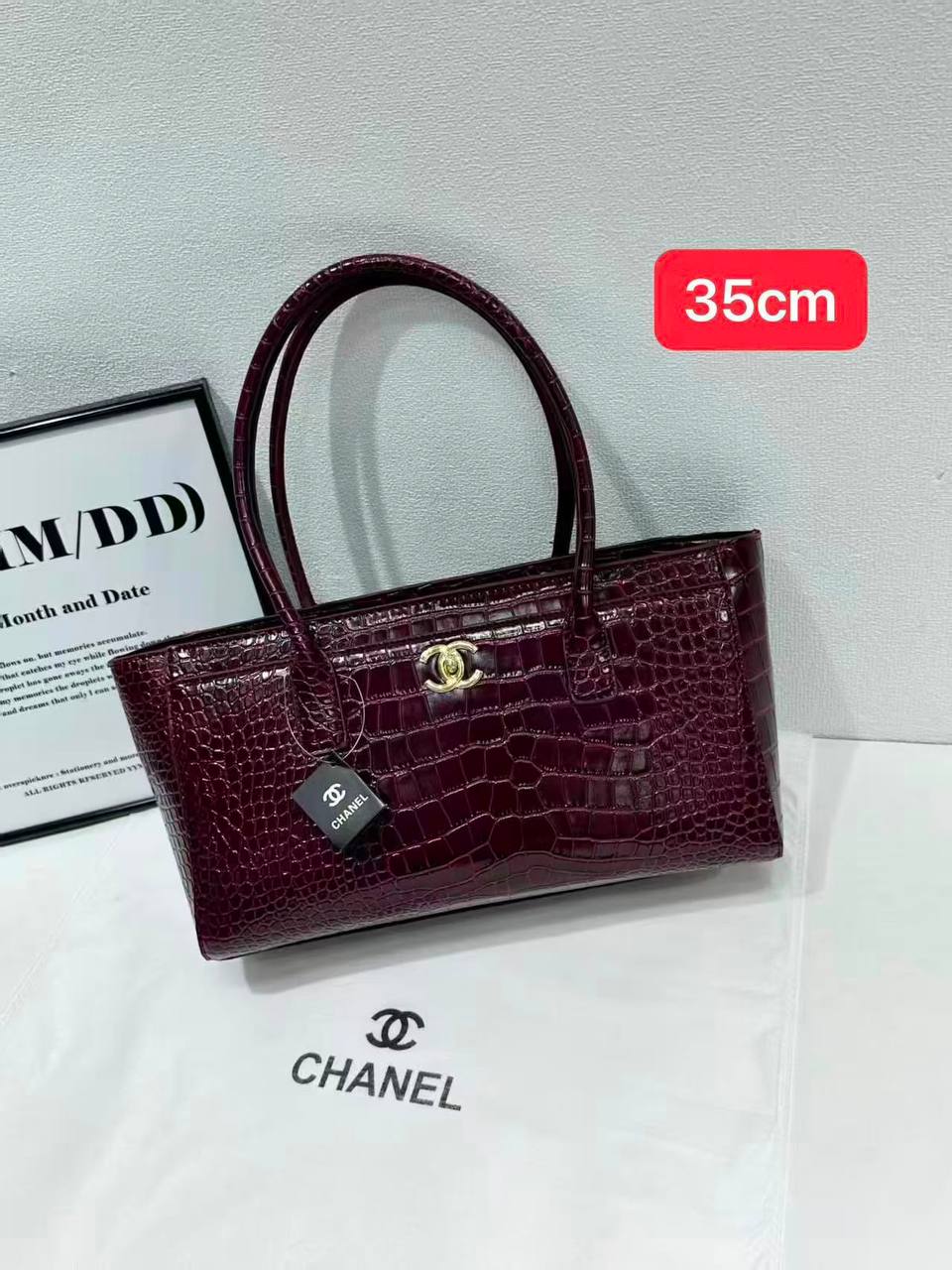 Chanel

150 dhs

Zain132
♥️♥️♥️