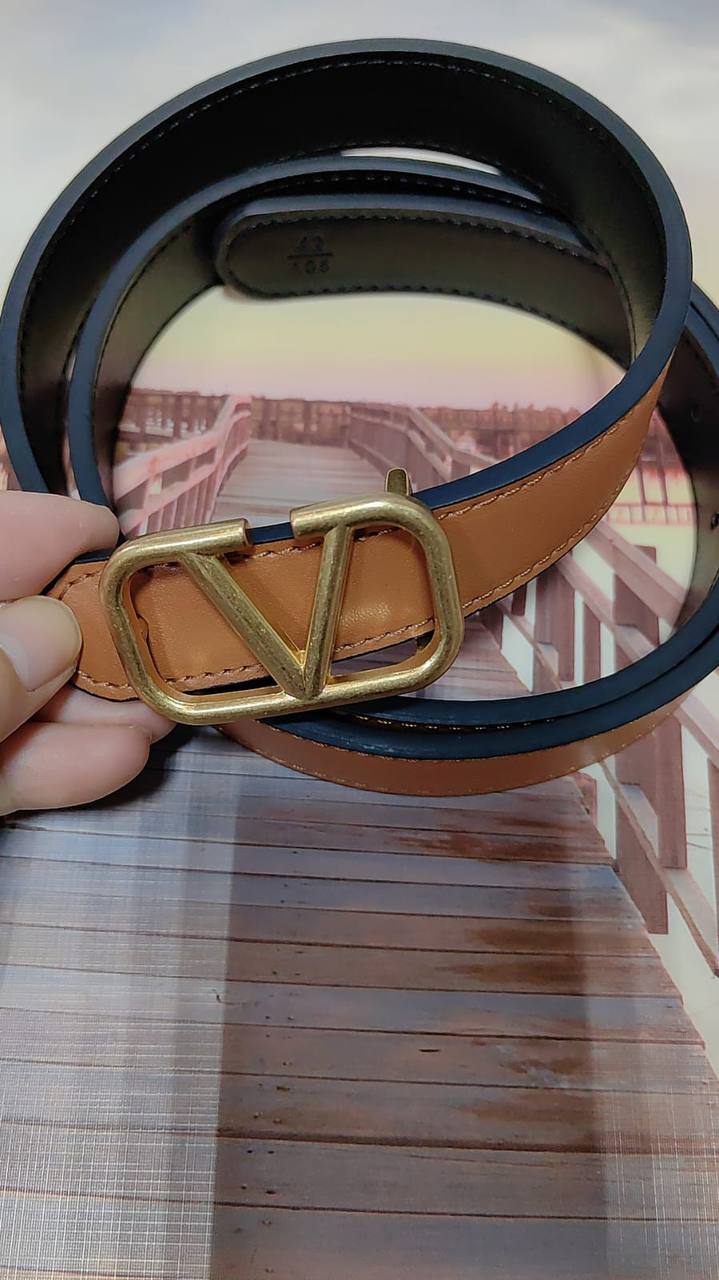 Belts

35 dhs💓

with box 
🎁🎁🎁

Zain232
♥️♥️♥️