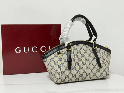 New Came Gucci Bags

120 dhs🪙🌺 size36×12×34
110 dhs🪙🌺 size 23×13×18 
with box
🎁🎁🎁

105 dhs🪙🌺 size20×13×13 
with box
🎁🎁🎁

Zain07
♥️♥️♥️