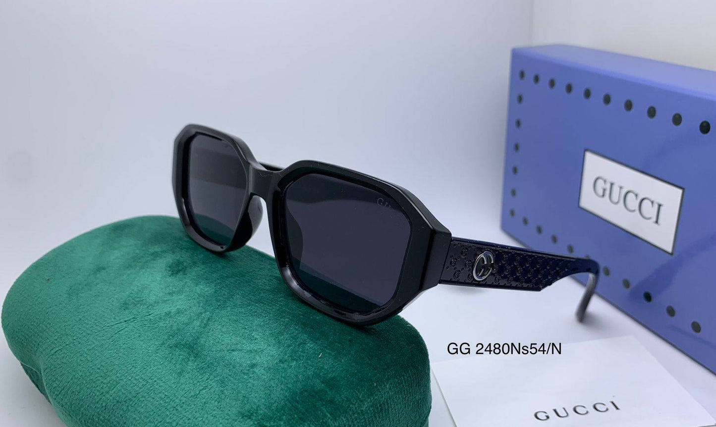 Gucci
70 dhs🪙🌨️

Zain126
♥️♥️♥️