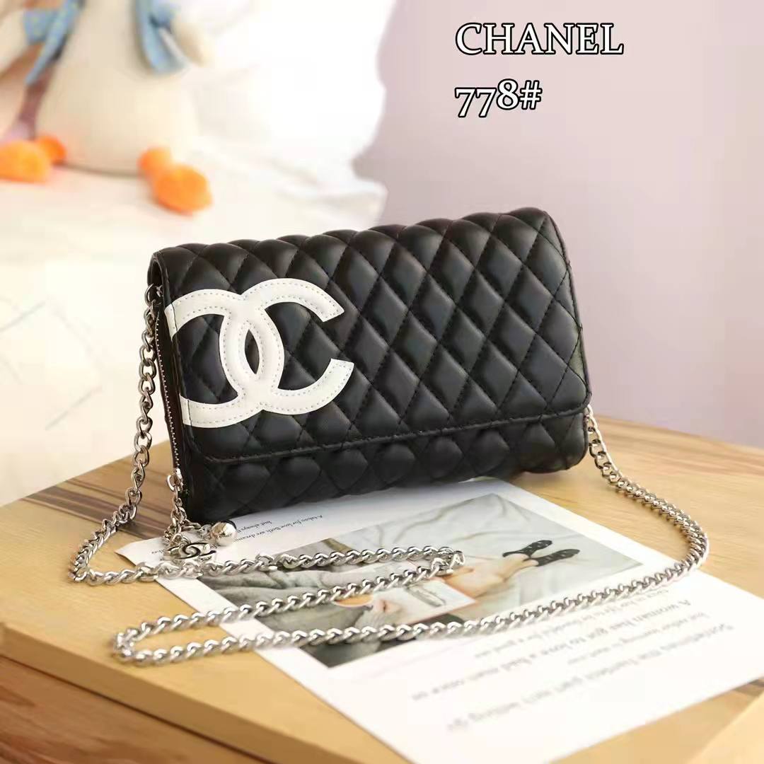 Mixed brands
Coach
Chanel
Lv
Hermes


with box
New high quality

95 dhs🇦🇪🇦🇪

Zain26
♥️🇦🇪🇦🇪