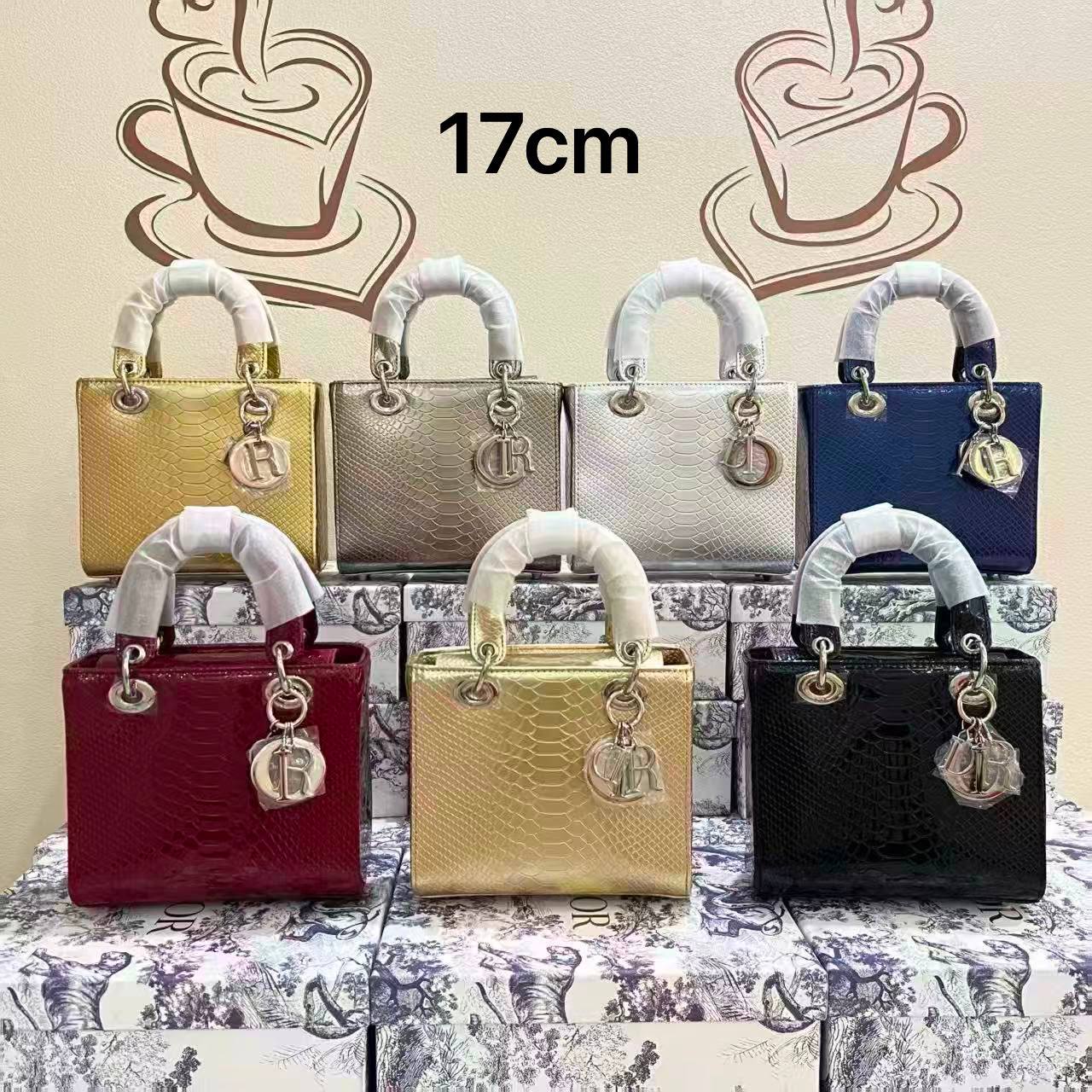 Dior
110 dhs✅

Zain305
♥️♥️♥️