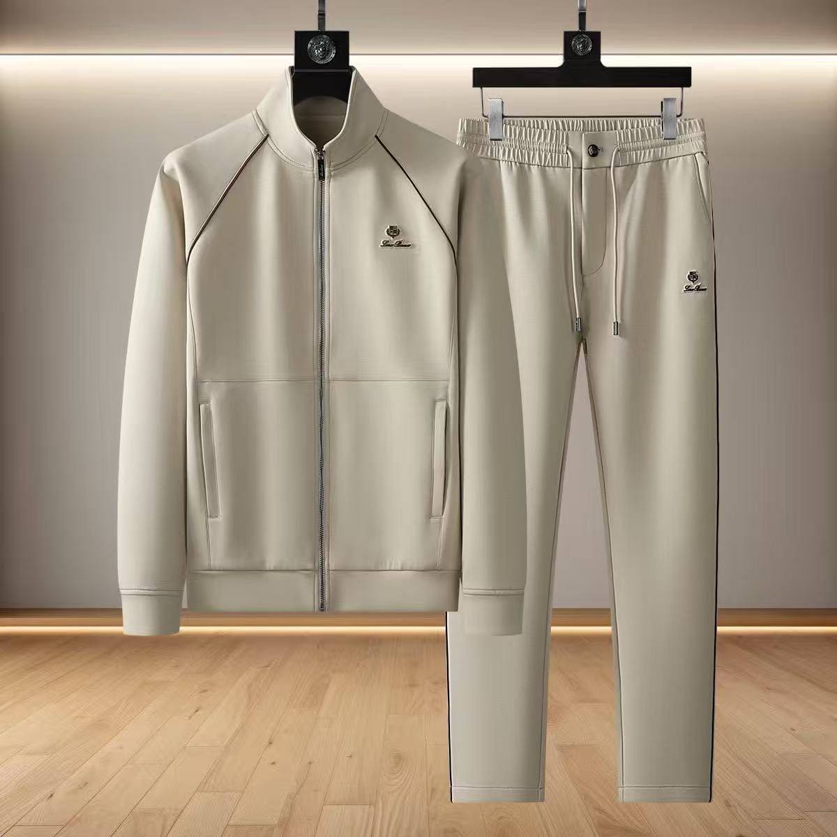 LORO PIANA

Super Master quality

Sizes: M L XL 2XL 3XL 4XL

700 dhs🇦🇪🇦🇪

Zain330
♥️♥️♥️