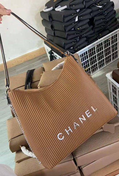 Chanel - Dior
110 dhs✅

Zain143
♥️♥️♥️