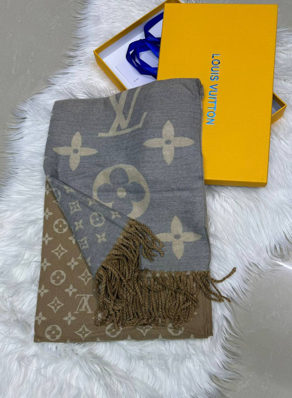 Winter scarf 
45 dhs🪙🌨️

Zain93
♥️♥️♥️