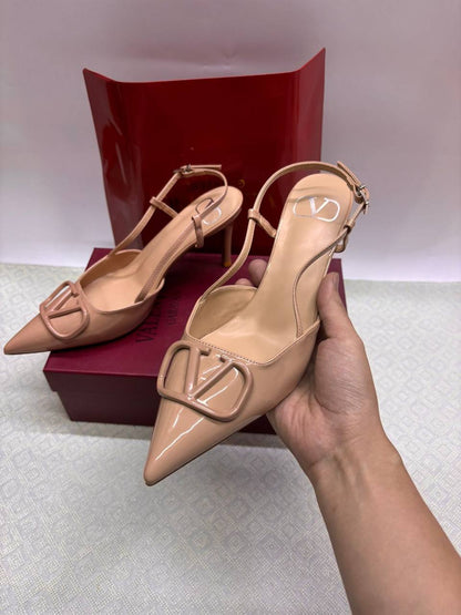 Valentino
Size 36-41
120 dhs✅

Zain145
♥️♥️♥️