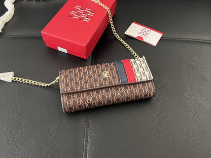 COACH

110 dhs✅

with box
🎁🎁🎁

Zain175
♥️♥️♥️