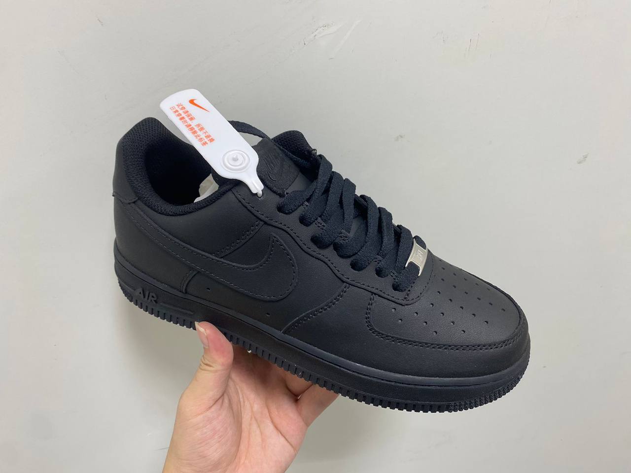Airforce 1 ‘black’🖤
36-45 AVAILABLE 🤩
150 dhs✅

Zain242
♥️♥️♥️