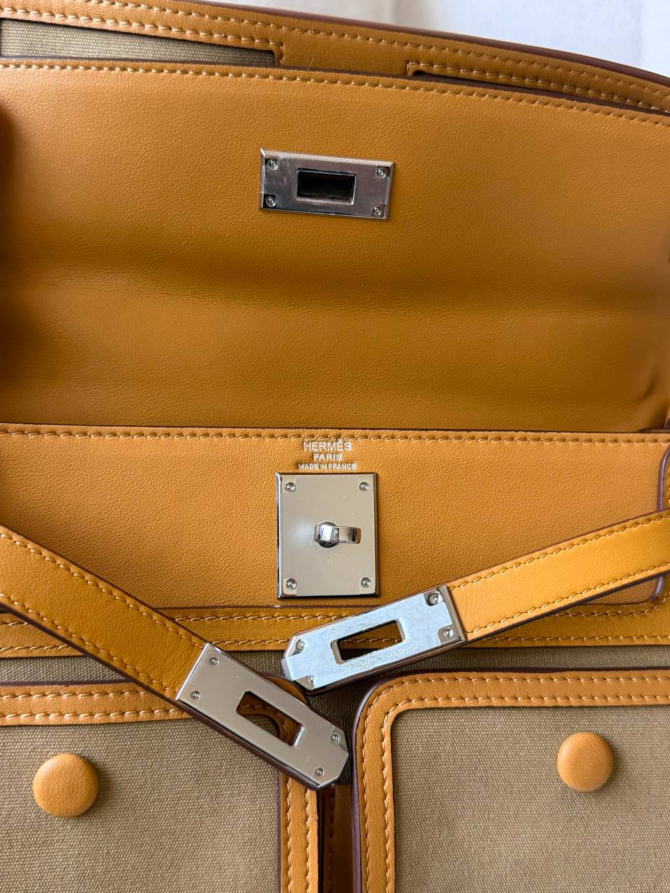 Hermes kelly cargo 28cm💕Master quality 😍with box❤️
780 dhs🇦🇪🇦🇪

Zain52
♥️♥️♥️
