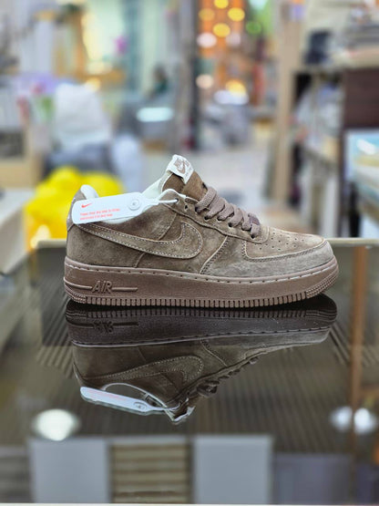 NIKE
Size 40 to  45 
105 dhs🇦🇪🇦🇪

Zain27
♥️♥️♥️