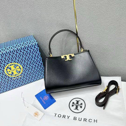 TORYBURCH 

95 dhs🪙🌨️

with box
🎁🎁🎁

Zain90
♥️♥️♥️