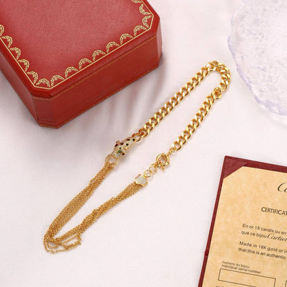 Cartier set* 🦋
Necklace 
Bracelet 
Earrings 
Master quality ☘️

180 dhs🪙💚 normal box 📦
🎁🎁🎁

Zain48
♥️♥️♥️