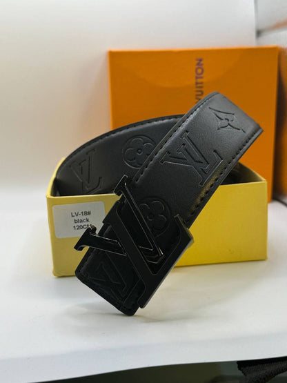 Belts
With box 
🎁🎁🎁

40 dhs✅

Zain93
♥️♥️♥️