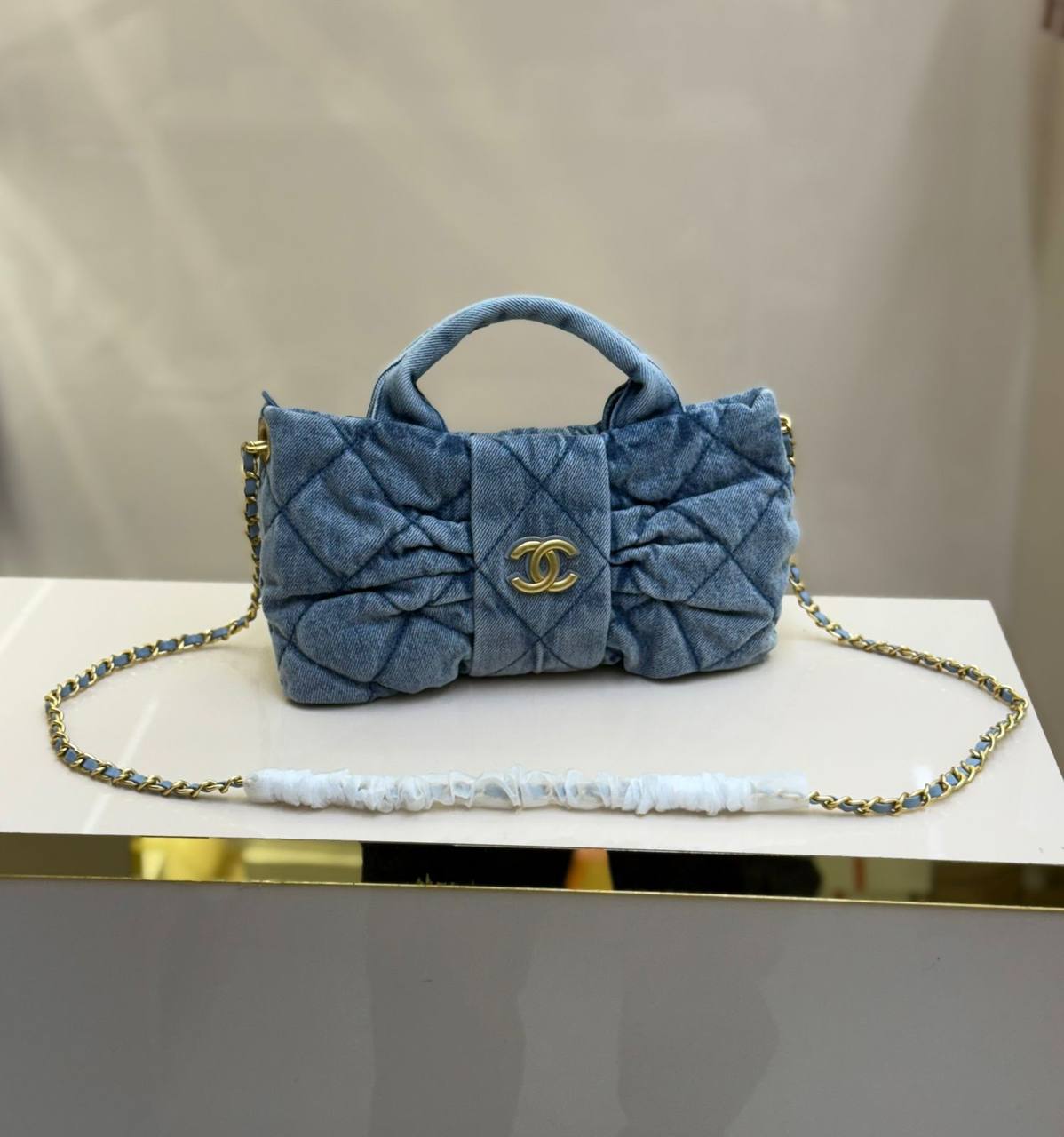 Chanel Master
280 dhs🪙🌨️

Zain131
♥️♥️♥️