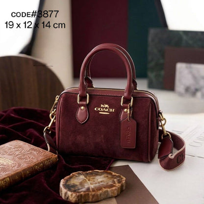 COACH ʀᴏᴡᴀɴ sᴀᴛᴄʜᴇʟ
sɪɢɴᴀᴛᴜʀᴇ sᴜᴇᴅᴇ ᴍᴀᴛᴇʀɪᴀʟ
ᴡɪᴛʜ ʟᴏɴɢ ʙᴇʟᴛ sᴛʀᴀᴘ
ɢᴏʟᴅ ʜᴀʀᴅᴡᴀʀᴇ
sɪᴢᴇ : 19 cm

70 dhs✅

Zain31
♥️♥️♥️