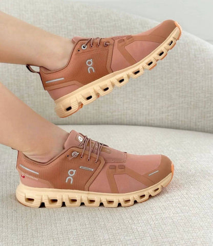 Cloud 6 WP , 
size 36 to 46 , 
230 dhs💓

Zain196
♥️♥️♥️