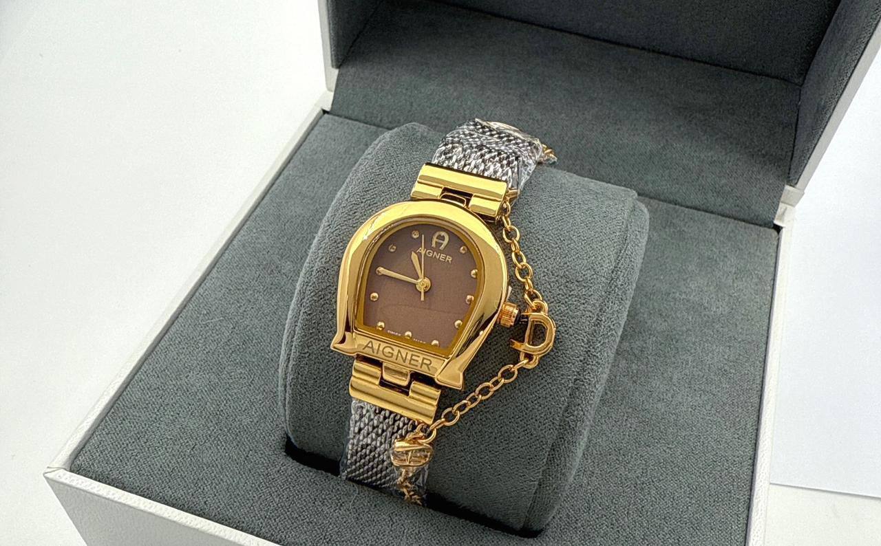 Aigner
75 dhs🪙🌨️

Zain45
♥️♥️♥️