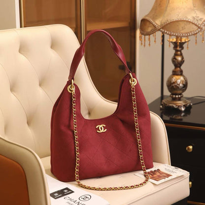 Chanel
100 dhs✅

Zain175
♥️♥️♥️
