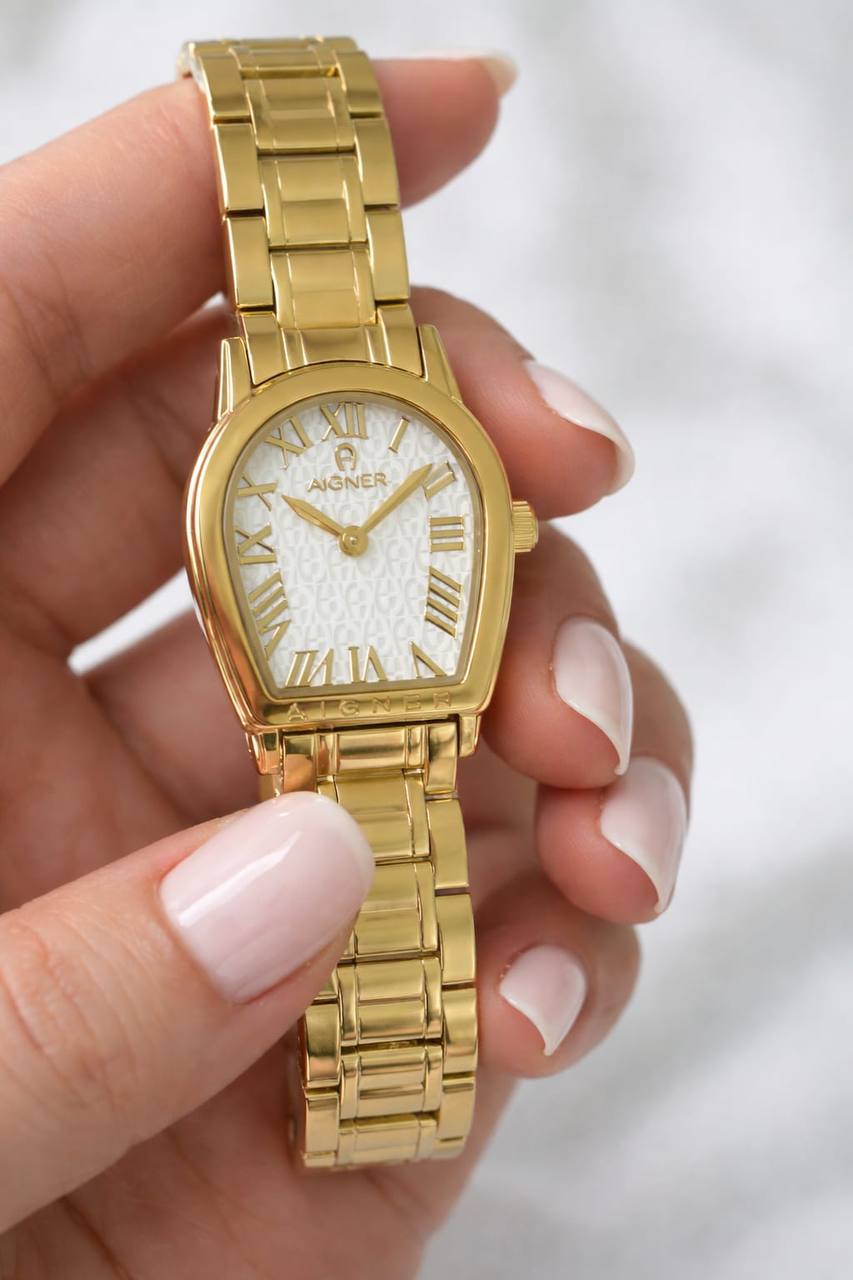 Aigner 
watch for ladies good quality 
260 dhs🇦🇪

Zain59
♥️♥️♥️