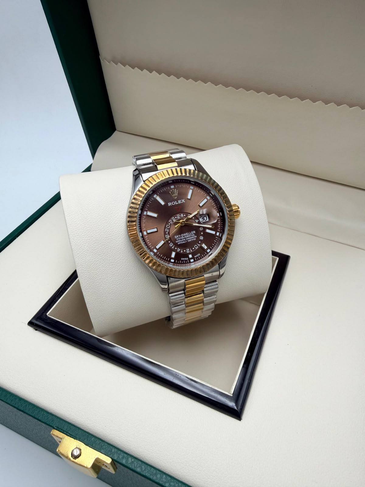 Rolex

60 dhs🇦🇪🇦🇪

Zain45
♥️♥️♥️