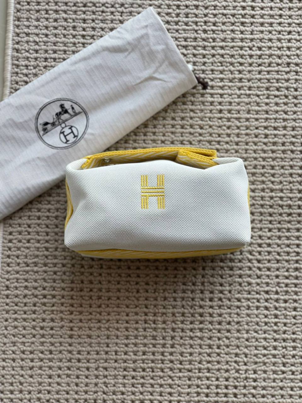HERMES                                                            *Bride à brac Clutch Bag*                                    *Master Quality*
350 dhs

Zain179
♥️♥️♥️