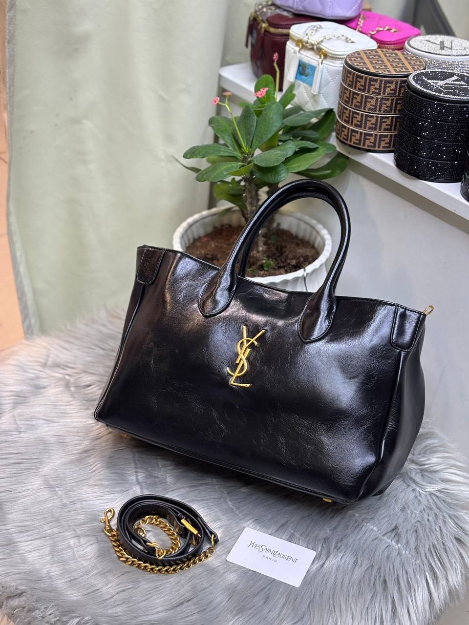 YSL
SIZE………. 35 CM🌷
110 dhs✅

Zain244
♥️♥️♥️