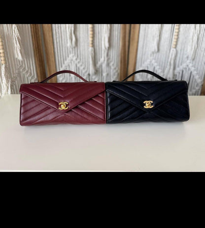 Chanel 
high quality 
230 dhs✅

Zain175
♥️♥️♥️