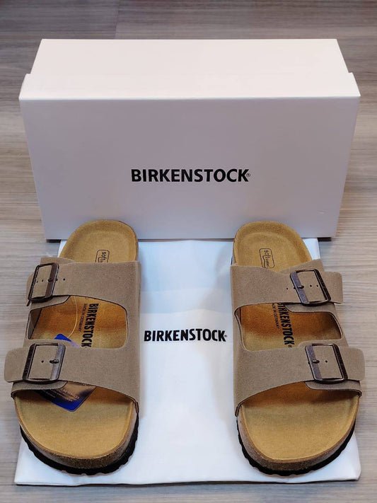 Birkenstock 
High Quality, New Arrived 
Size 40To 45
110 dhs🪙💕

Zain120
♥️♥️♥️