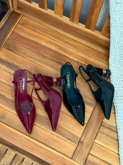 Chanel 
Size 36-41
_Super master high quality_🪡
450 dhs🇦🇪🇦🇪

Zain176
♥️♥️♥️