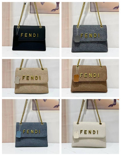FENDI

best quality 
with box

110 dhs🇦🇪🇦🇪

size28CM

Zain290
♥️♥️♥️