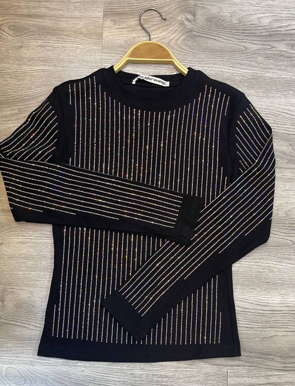 *New collections      
85 dhs✅
*good  quality  ✅
*Sizes:S M L xl* 
*AVAILABLE NOW*

Zain231
♥️♥️♥️
