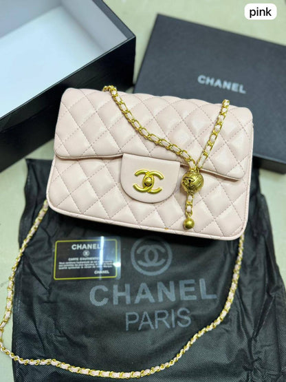 🌷 Chanel CF
1⃣️ First quality +🎁
Size : 22 * 16  cm
90 dhs💓
with box🎁

Zain115
♥️♥️♥️