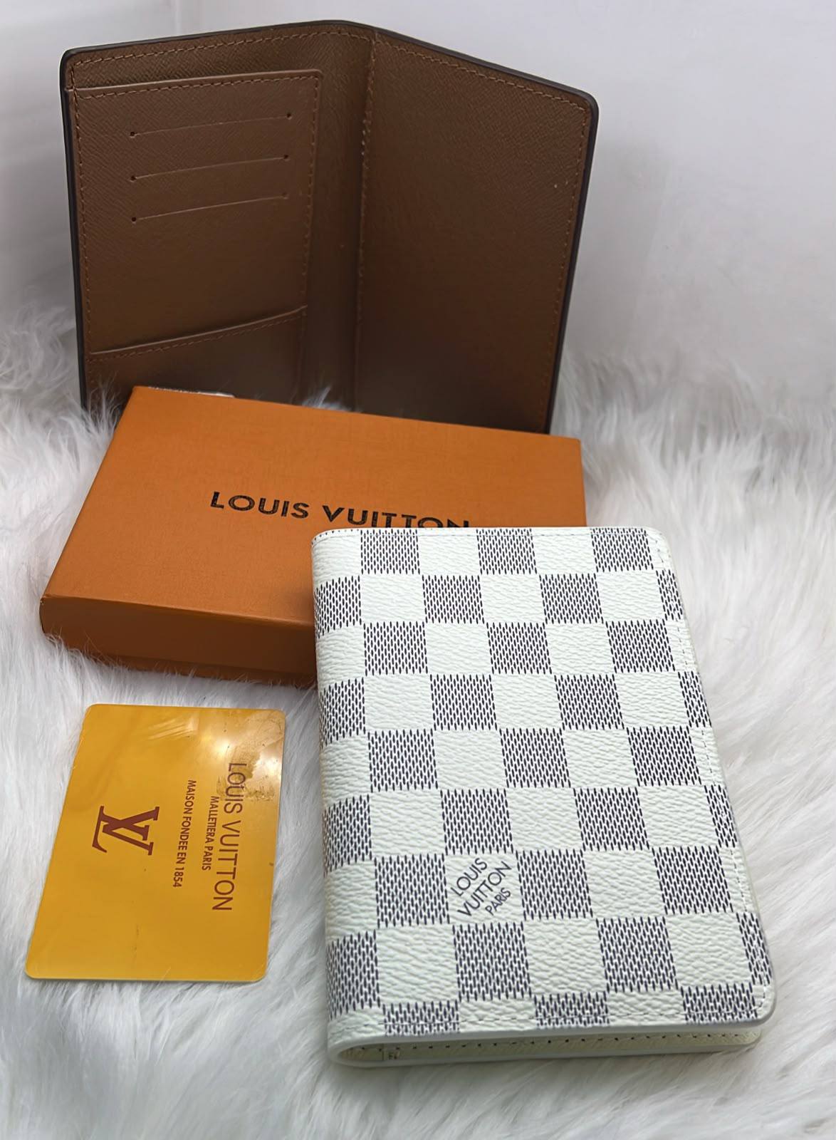 Gucci
Lv

50 dhs🇦🇪🇦🇪

Zain182
♥️♥️♥️