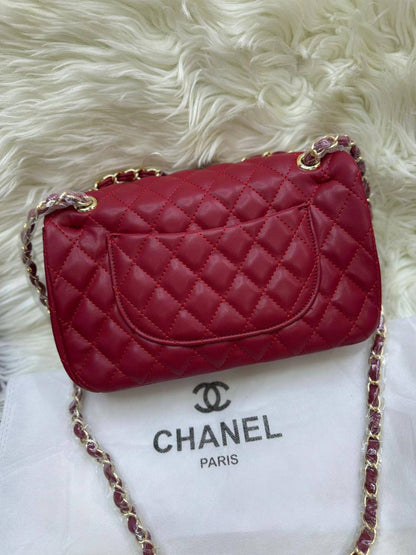 💎 Chanel CF
1⃣️ First quality +🎁
Size : 26 * 17 cm
95 dhs✅
with box 🎁

Zain115
♥️♥️♥️