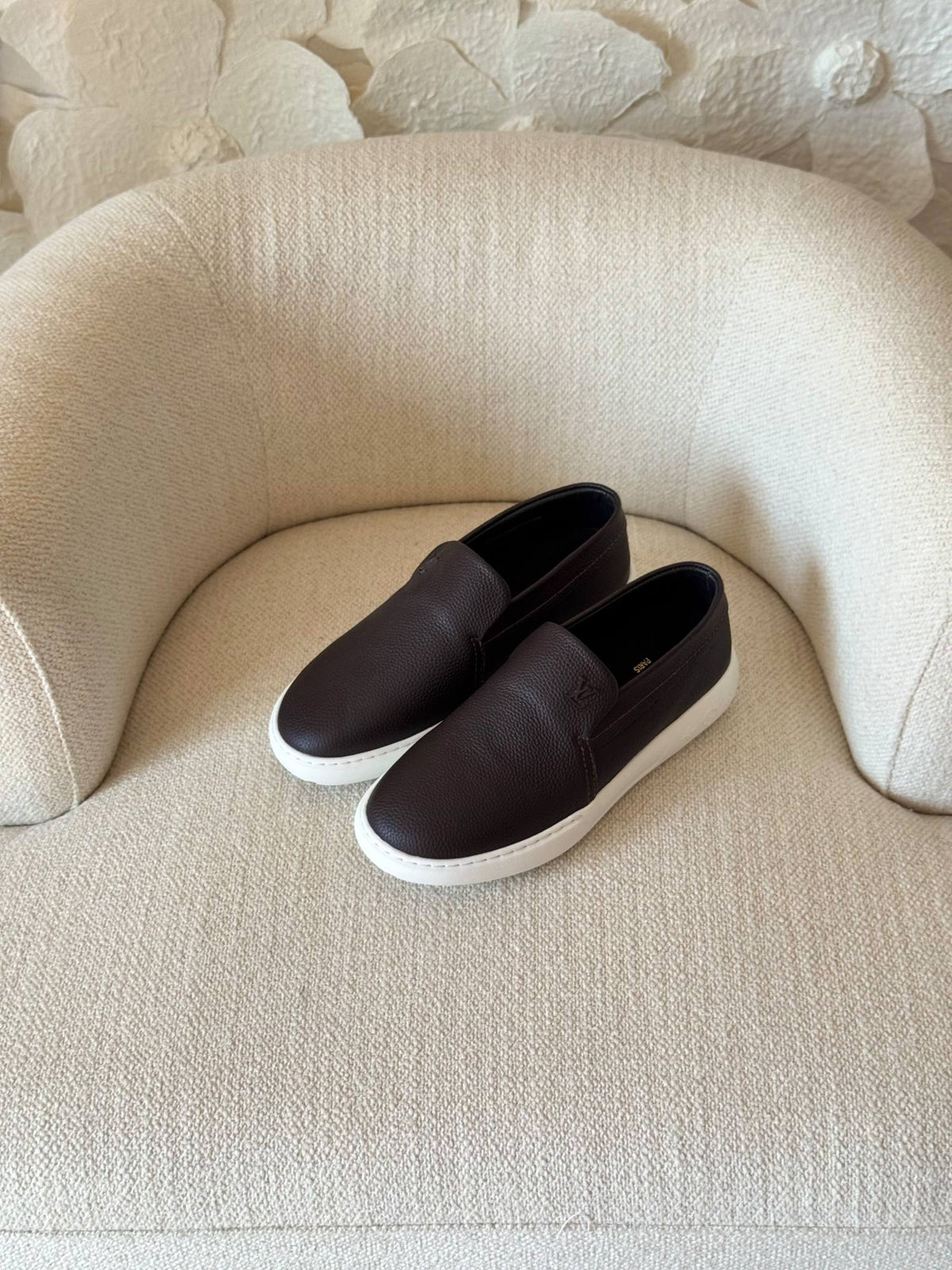 LV Pacific loafer

AAA quality
size: 40 to 46
530 dhs🇦🇪🇦🇪

Zain185 
♥️♥️♥️