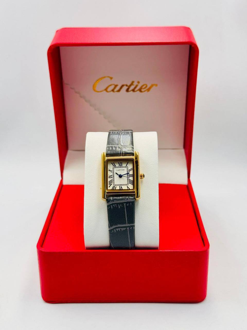 Cartier ladies 
offer price 
40 dhs💓

Zain08
♥️♥️♥️