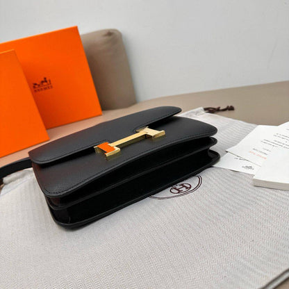HERMES 

NEW CAME 

GOOD QUALITY 

WITH BOX  
🎁🎁🎁

100 dhs❣️

Zain39
♥️♥️♥️