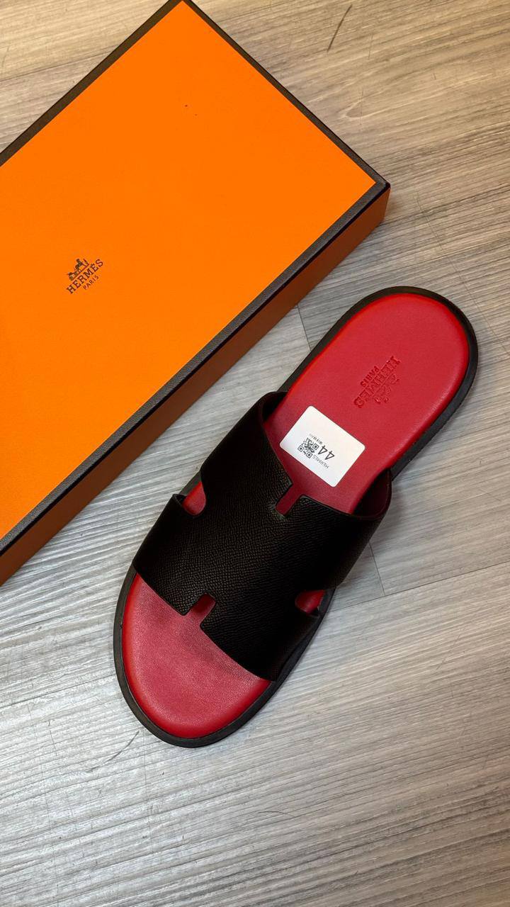 Hermes
size 40 TO 45 
110 dhs🇦🇪

Zain183
♥️♥️♥️