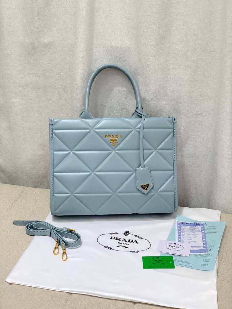 New Stock
110 dhs✅
high quality

Zain26
♥️♥️♥️