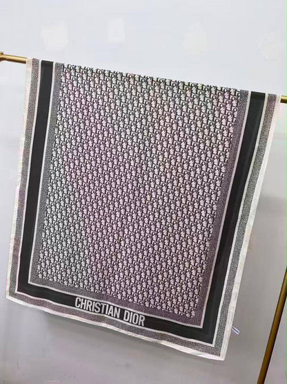 Silk scarf 
40 dhs🇦🇪🇦🇪

Zain93
♥️♥️♥️