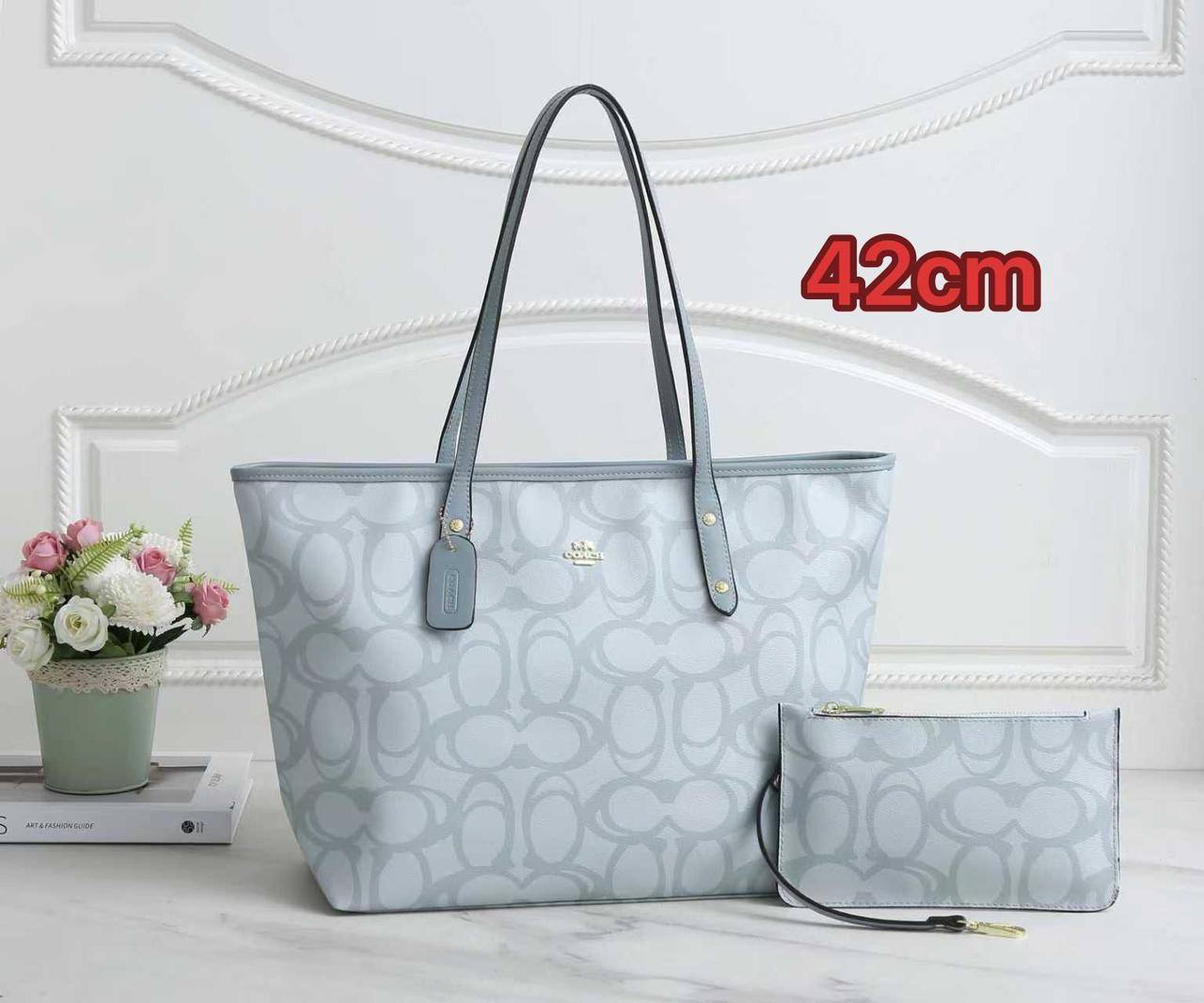 Coach 
42cm
with box 
100 dhs💛

Zain168
♥️♥️♥️