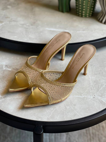 GIANVITO ROSSI
Vip quality
Size 36 to 42
450 dhs🇦🇪🇦🇪

Zain113
♥️♥️♥️