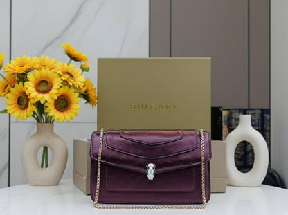 BVLGARI 🆕
GOOD QUALITY 💯
100 dhs🪙🖤

WITH BOX 📦

Zain28
♥️♥️♥️
