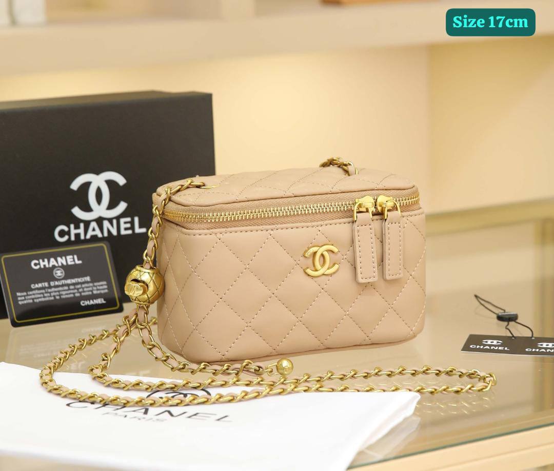 Chanel
Good quality 
with box 
100 dhs✅

Zain186
♥️♥️♥️